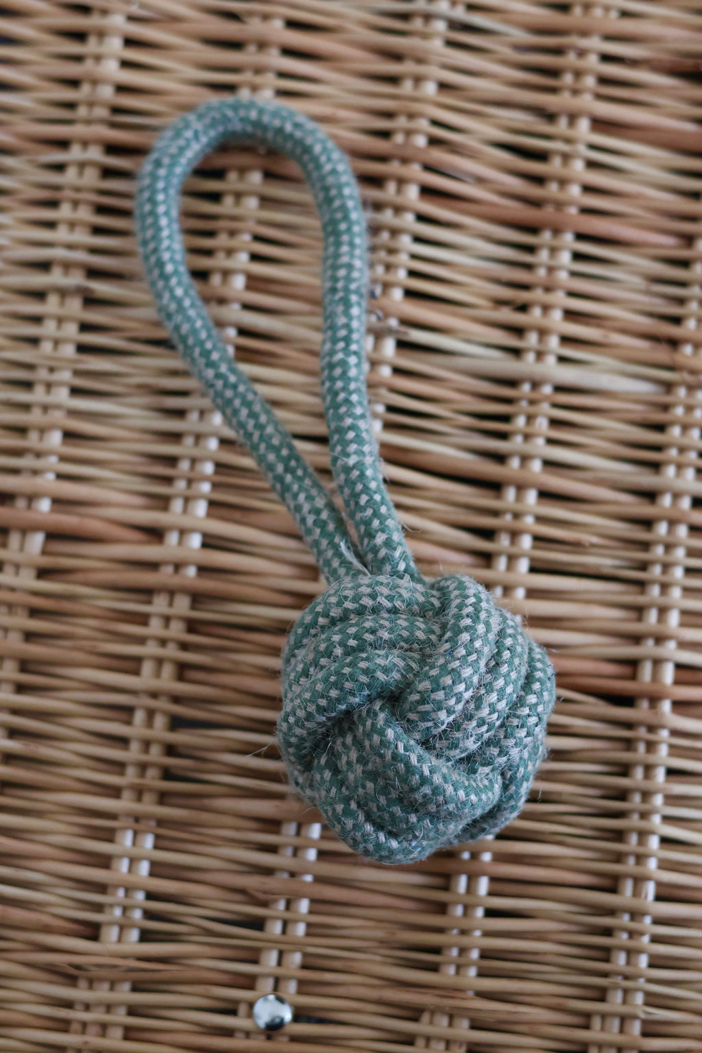 Hemp Ball Tugger